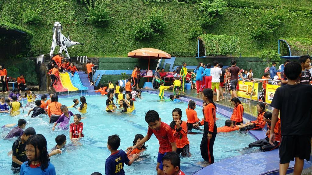 Hotel Marcopolo Bandar Lampung Exteriér fotografie