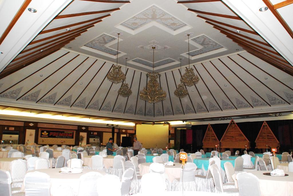 Hotel Marcopolo Bandar Lampung Exteriér fotografie