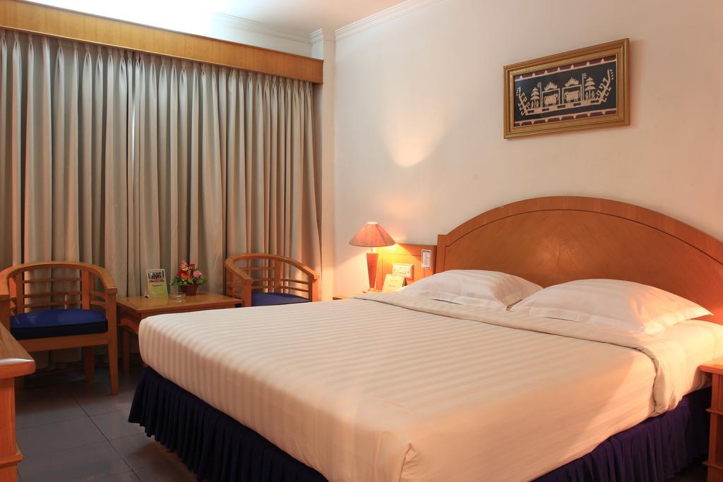 Hotel Marcopolo Bandar Lampung Exteriér fotografie